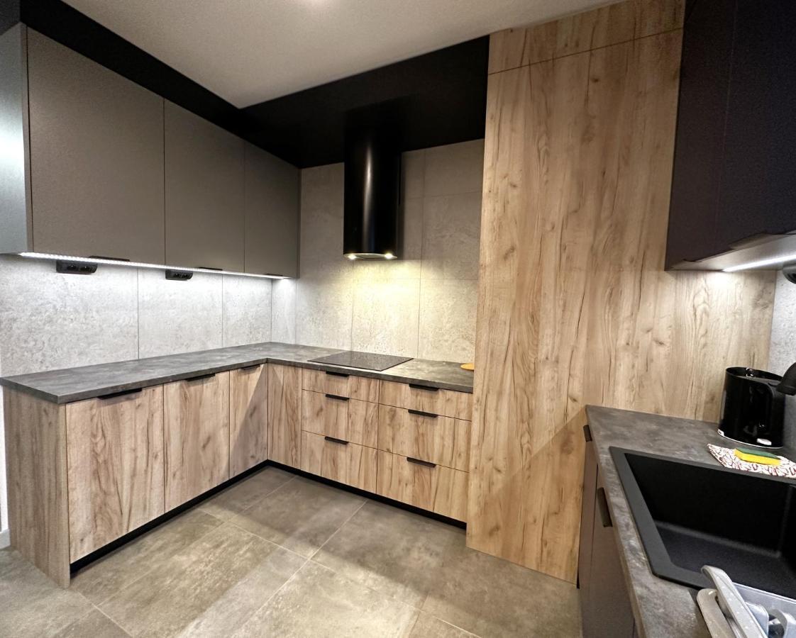 Apartament Lotnisko Chopina Warsaw Airport Екстер'єр фото